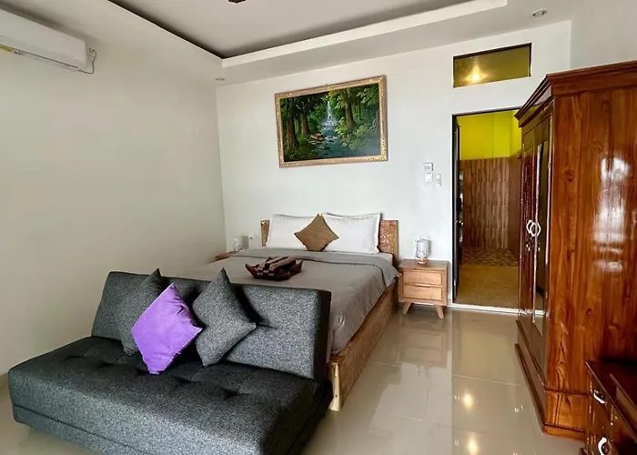 Dewata House 3*